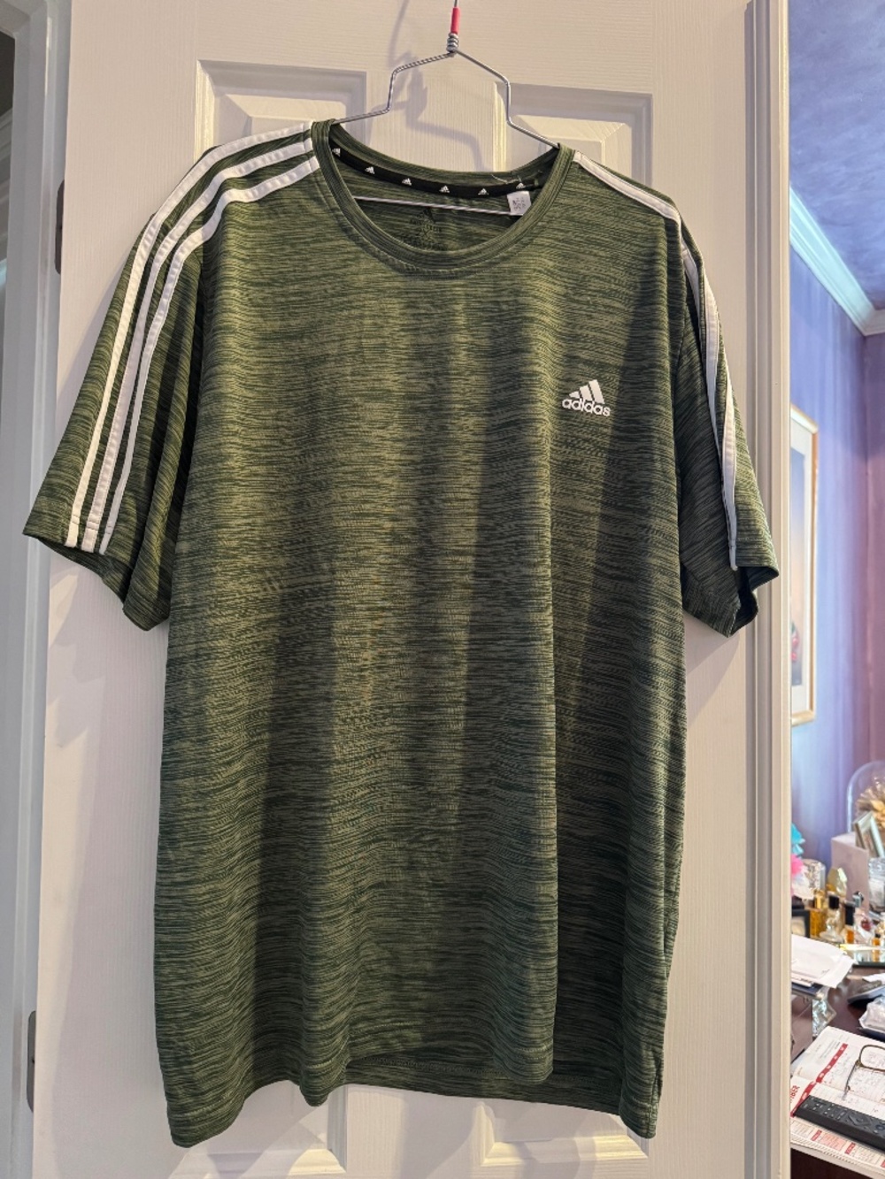 Men’s adidas shirt, XXL, olive green, excellent condition